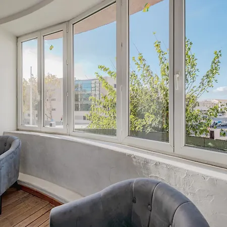 Champs De Mars - T5 Chic, 4 Chambres, Equipe