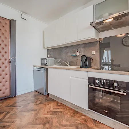 Champs De Mars - T5 Chic, 4 Chambres, Equipe Apartment Toulon
